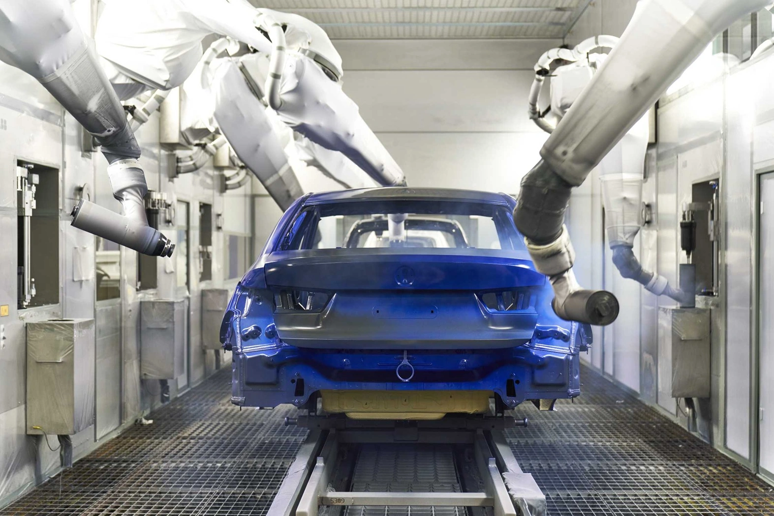 مراحل رنگ‌آمیزی خودرو در...