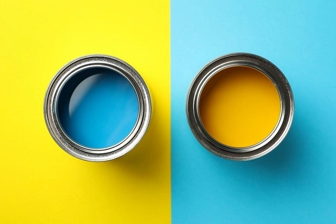 رنگ‌های صنعتی خودرو با پایه آب و پایه حلال